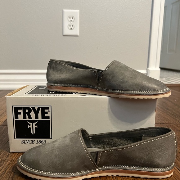 Frye grey Milly A Line slip on flats - Picture 5 of 5